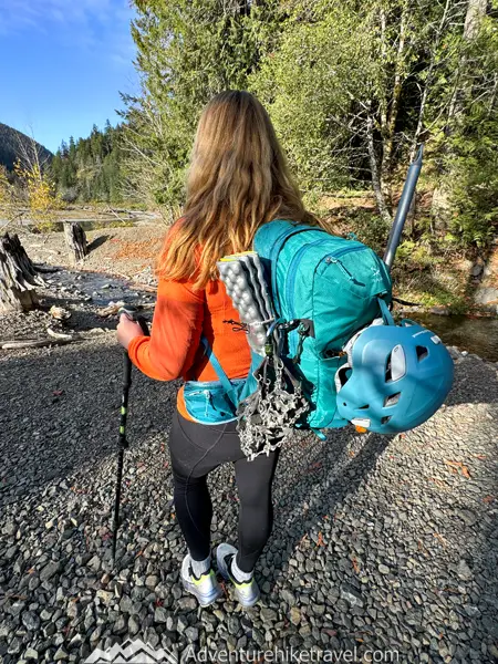 🌟 Gear up for your next adventure with the KAILAS Hurricane Hiking Backpack! Lightweight and durable, this pack is designed to keep you comfortable, organized, and trail-ready. Deep side pockets securely hold your water bottles, while the breathable back panel ensures no sweaty backs. Perfect for day hikes, backpacking trips, or even travel, it’s a backpack you’ll reach for again and again. Click to read why this is a favorite among hikers! 🥾✨ #HikingLife #GearUp