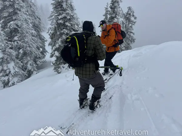 Epic Backcountry Touring at Hurricane Ridge! Planning a ski or splitboard adventure in Olympic National Park? Check out our journey on the Sunrise & Maggie’s trails at Hurricane Ridge. I’m sharing our complete route, elevation gains, and key tips for a successful backcountry experience. #SkiTouring #Splitboarding #HurricaneRidge #OlympicNationalPark #BackcountryAdventure